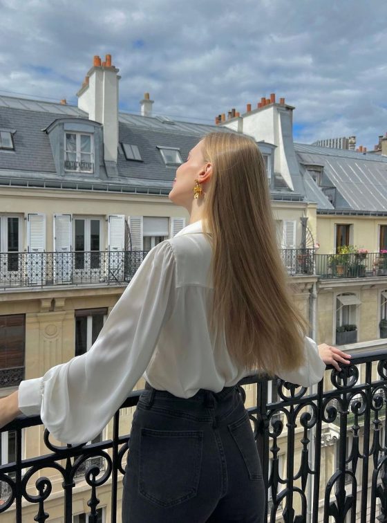 How to Airy Dry Your Hair the French Way anastasia_titarenko