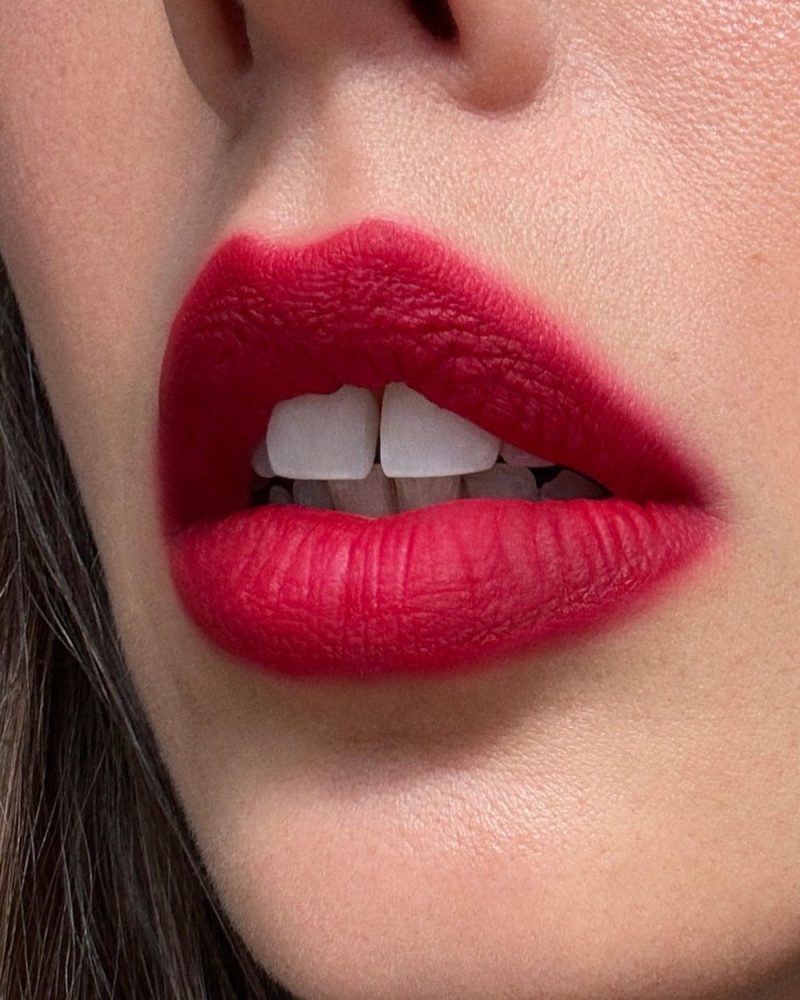 What color lipstick makes teeth look whiter? 2024