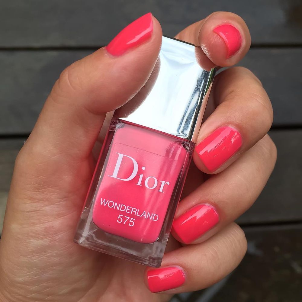 Dior nail polish colors Wonderland 575