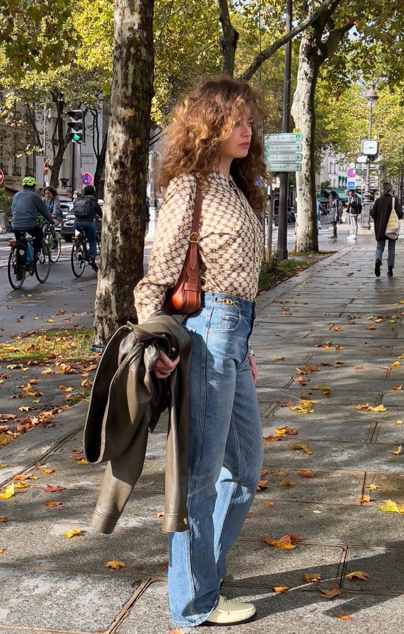 French girl Curly hair cuts 